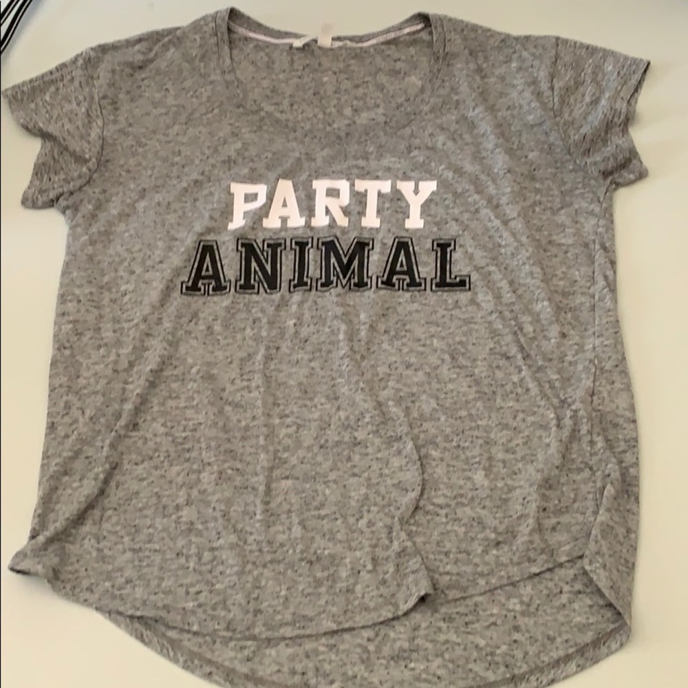 VS shirt